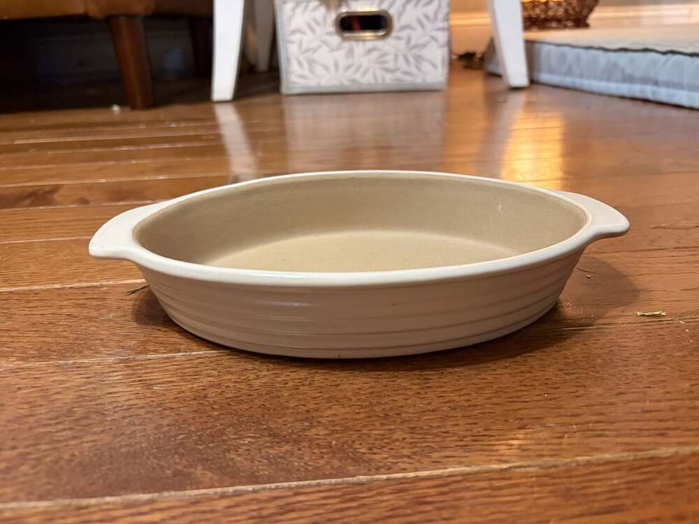Pampered Chef Family Heritage  Traditions Small Oval Baker Stoneware